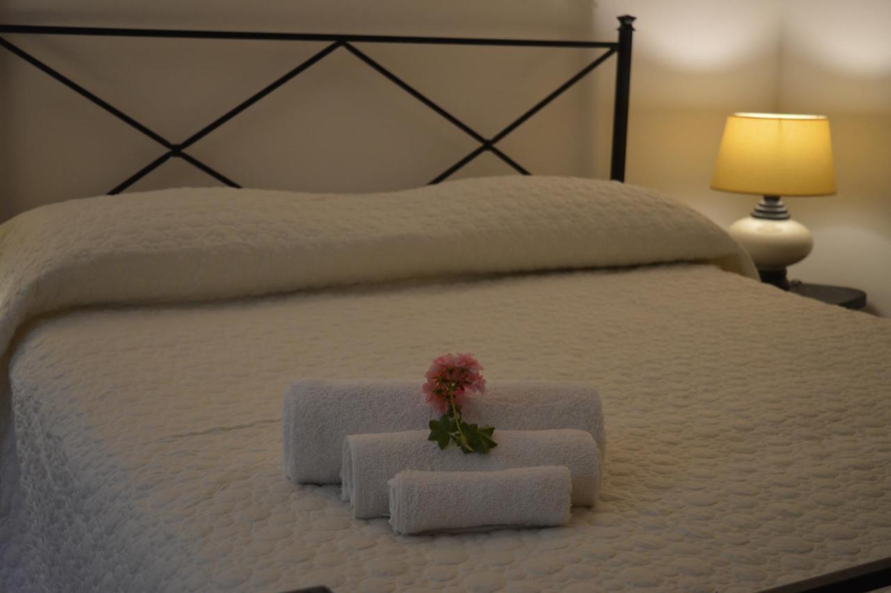 Mondello Beach Luxury Apartments パレルモ エクステリア 写真
