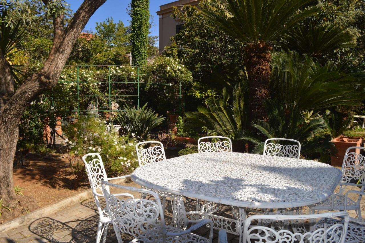 Mondello Beach Luxury Apartments パレルモ エクステリア 写真